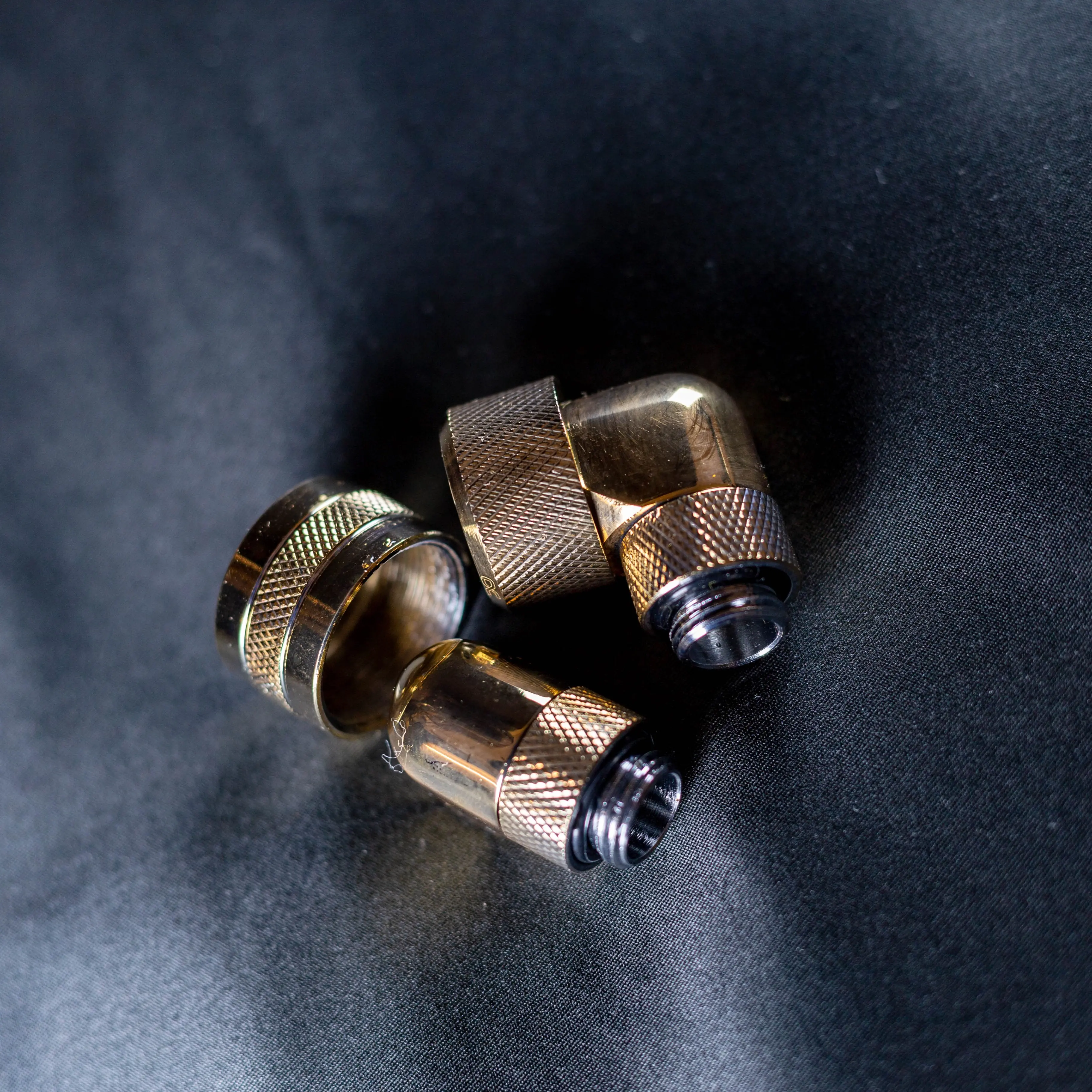 PC Bauteil, PC Anschluss vergoldet, galvanisierte Bauteile PC, Wasserkühlung vergoldet