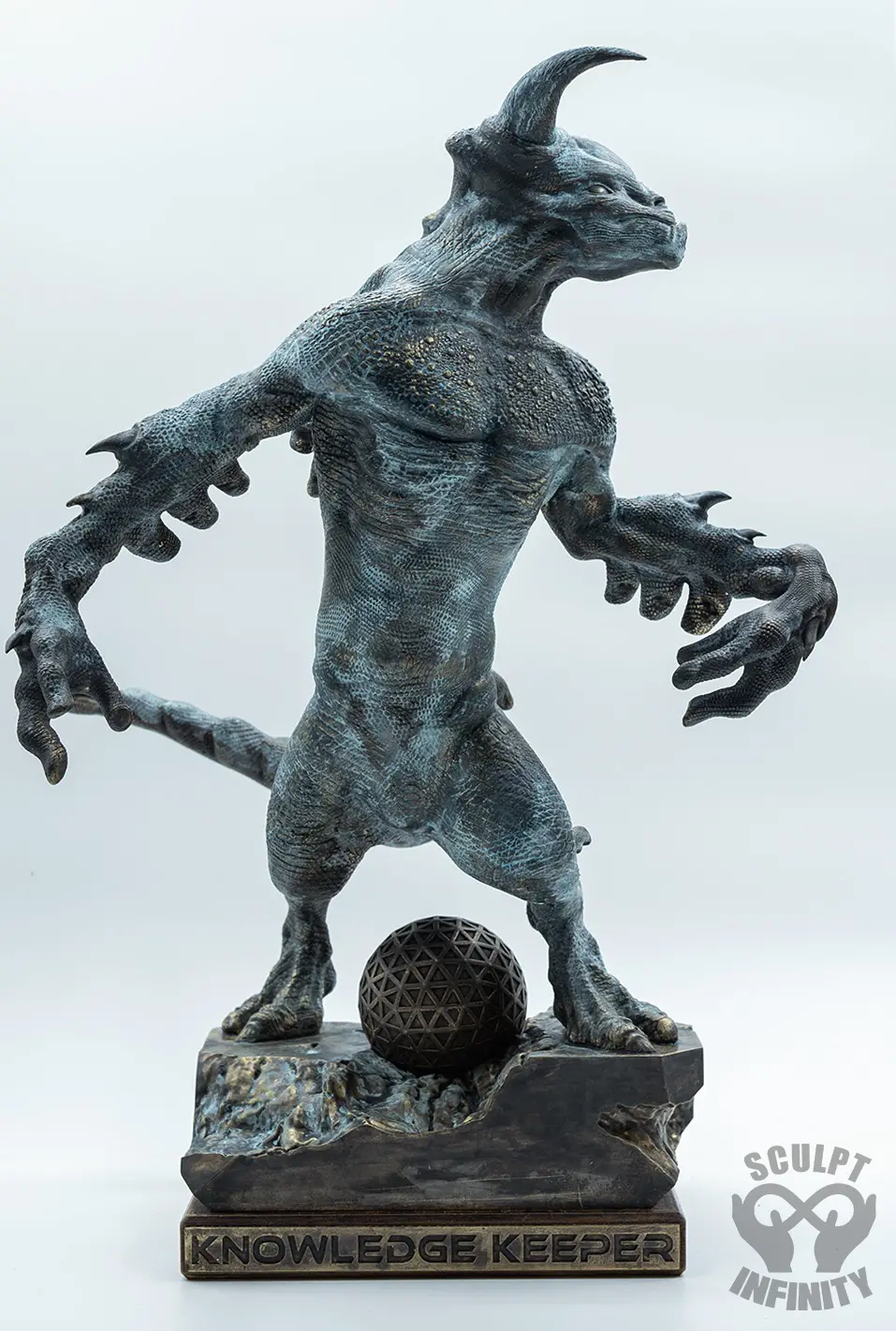 Fabelwesen patiniert