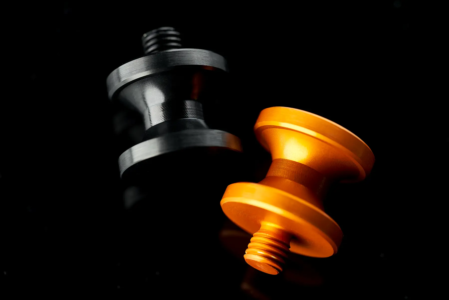 eloxierte Motorradteile gold und schwarz 