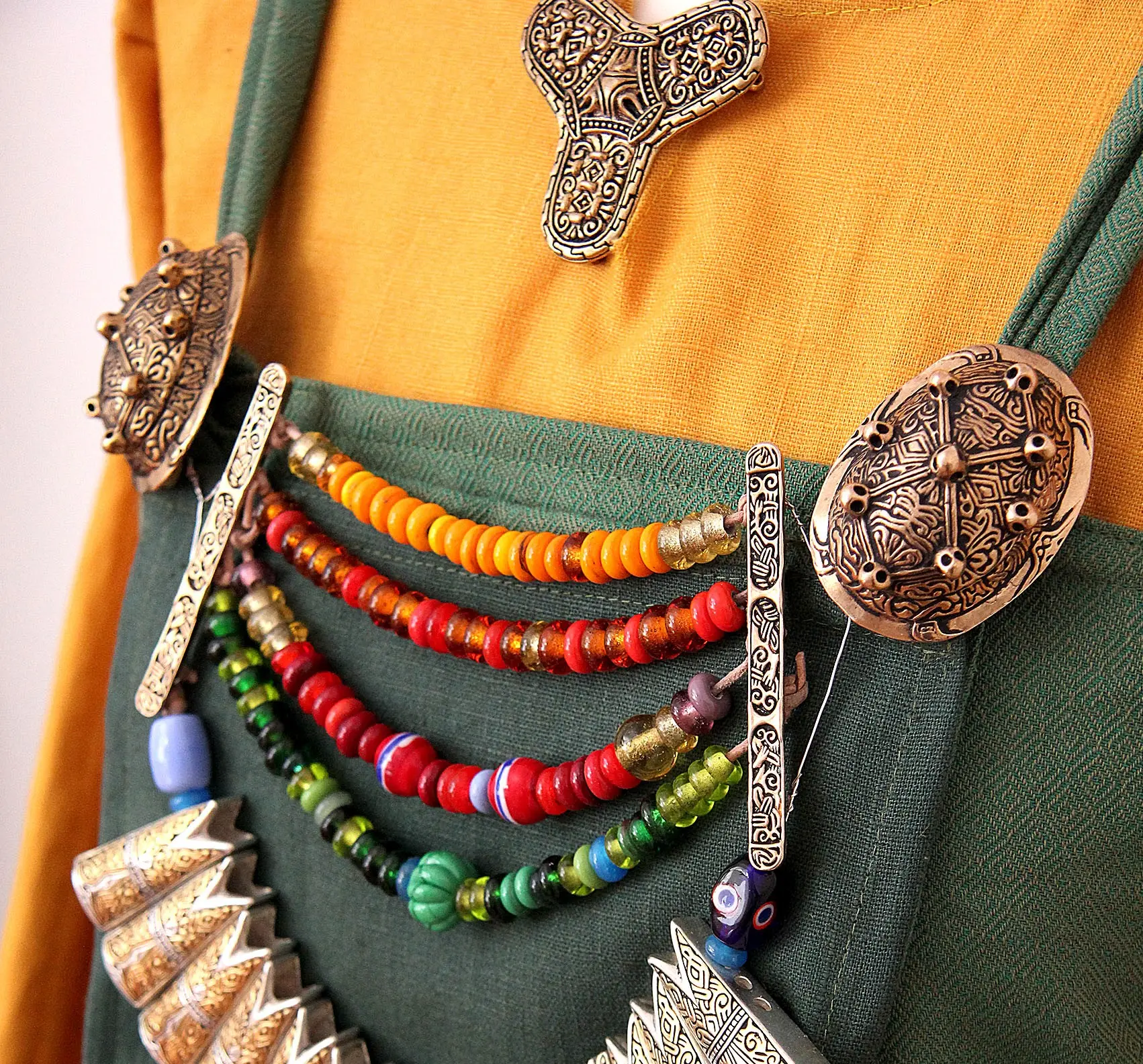 Broschen bronziert galvanisieren