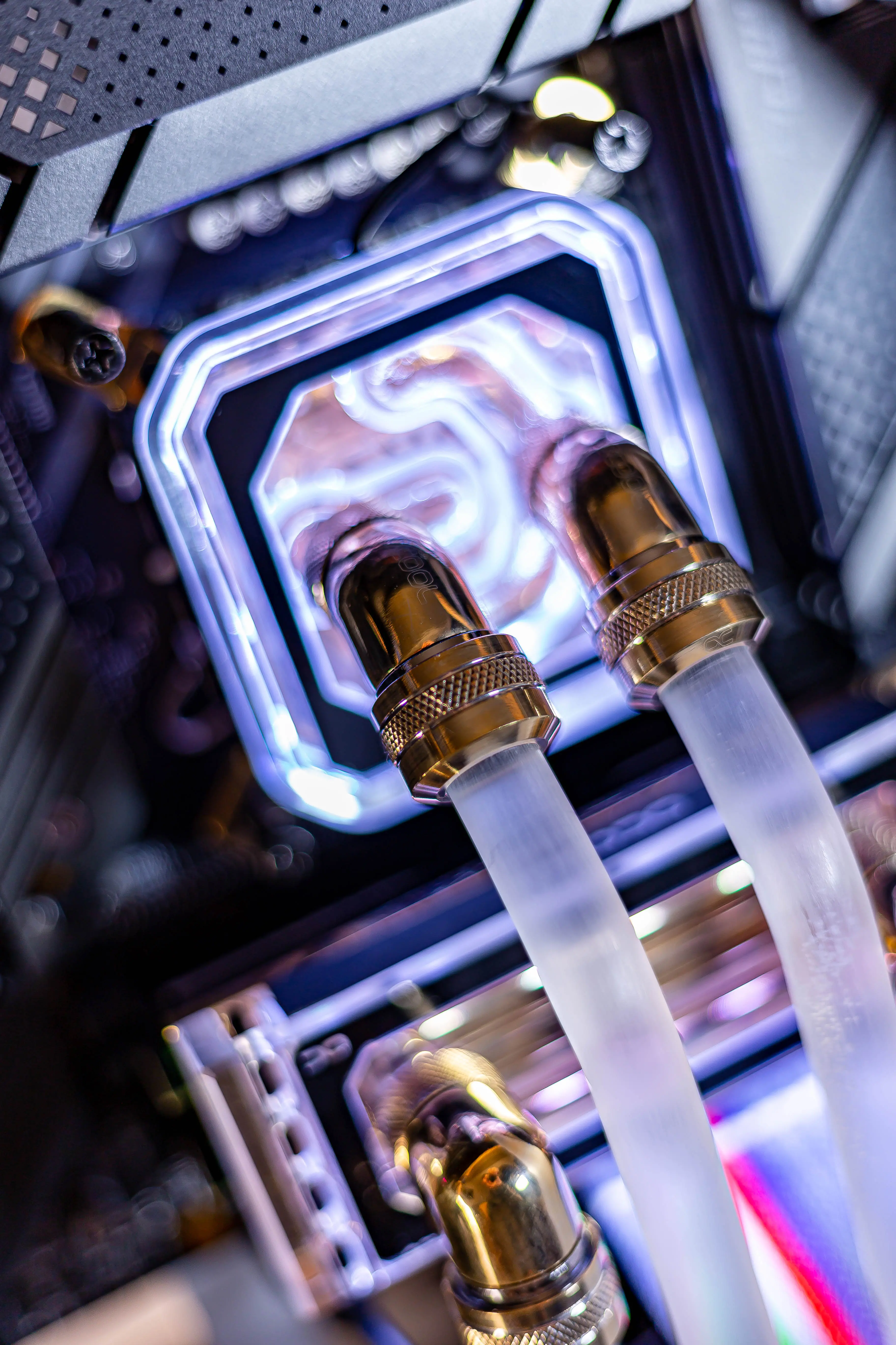 Schlauchtülle Computerbauteil vergoldet galvanisieren