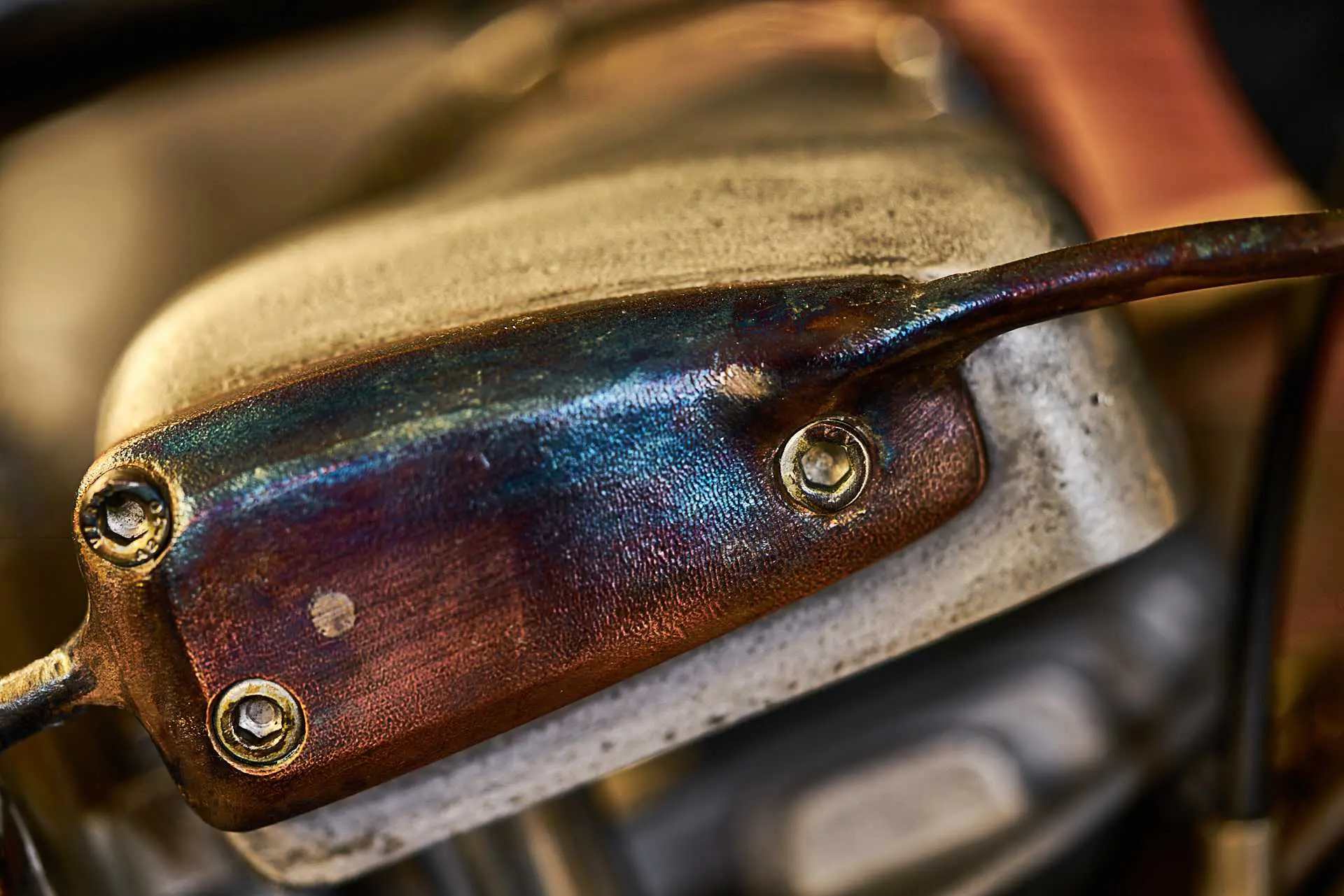 Motorradspiegel patiniert