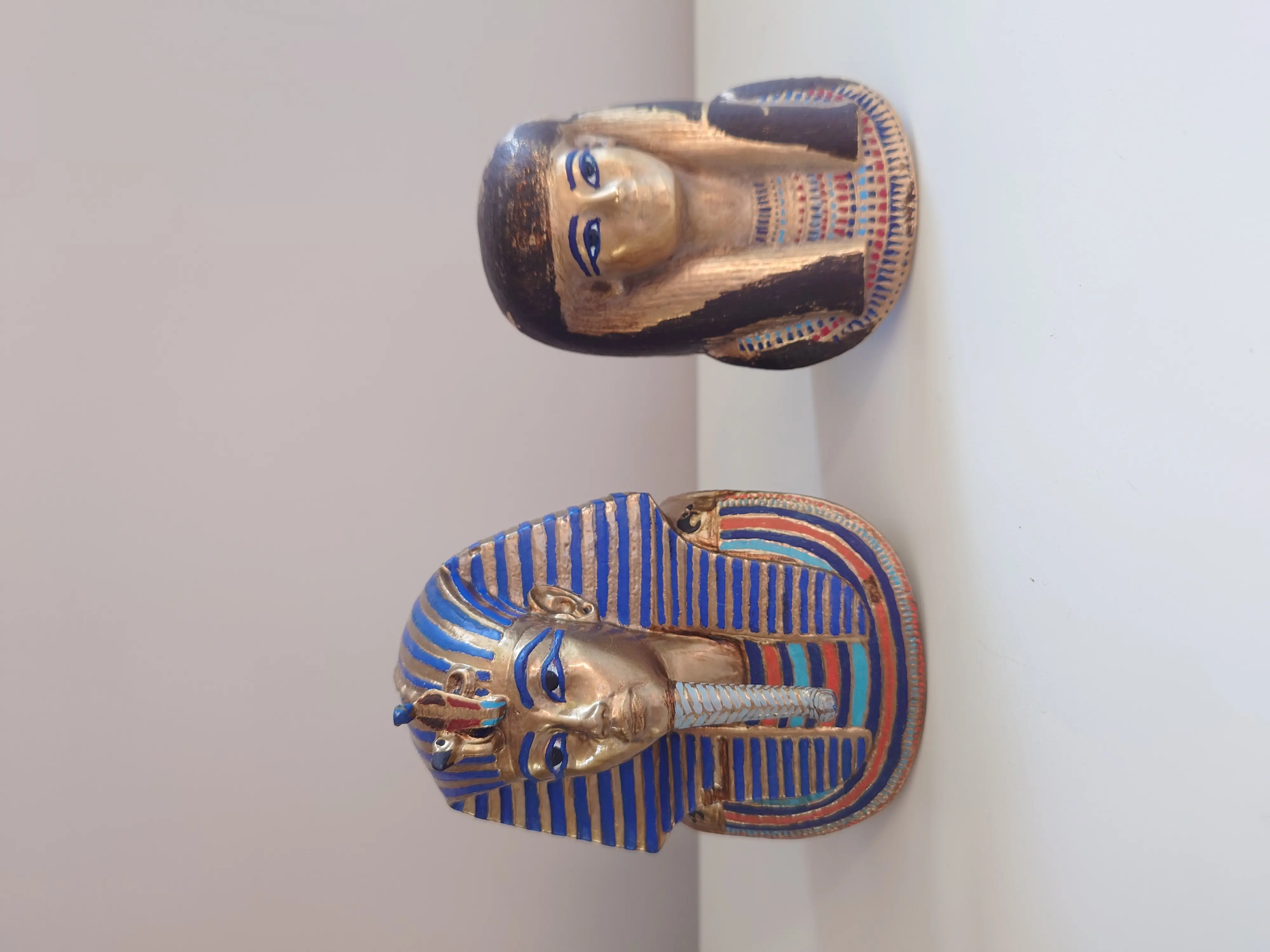 Pharao vergoldet, Sarkophag vergoldet, bemalte Büsten aus Ägypten, vergoldete Büsten vergoldete Statuen