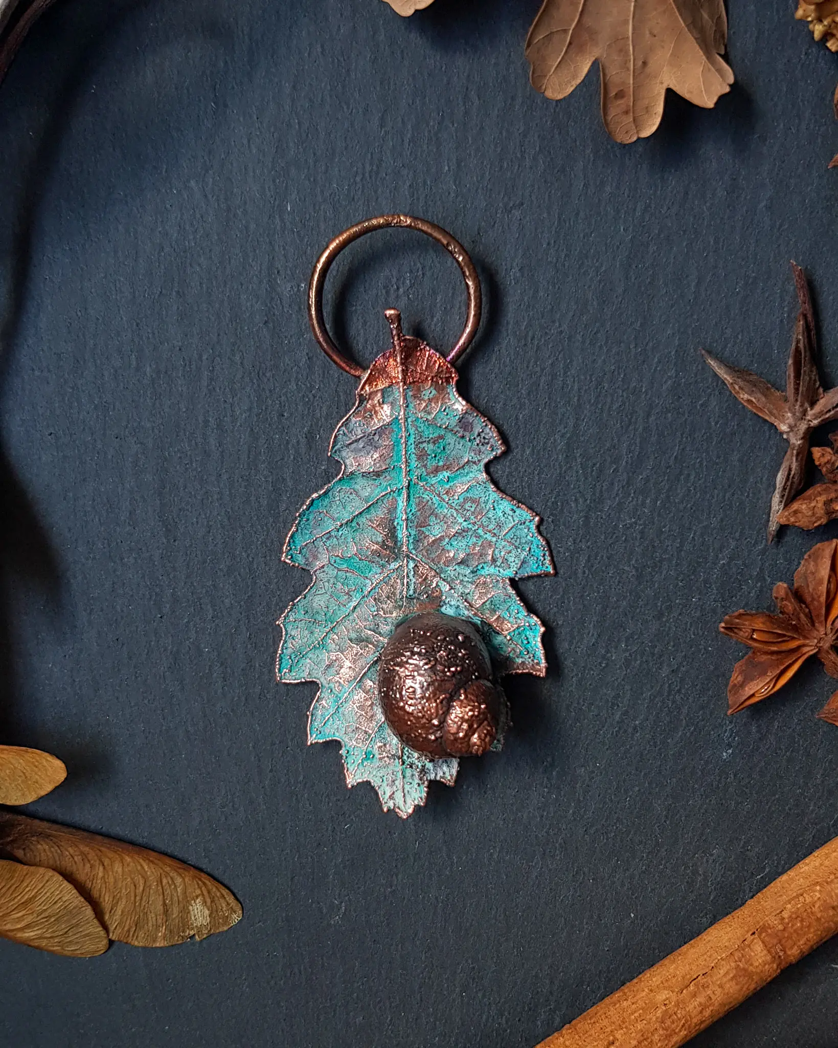 Eichenblatt patiniert