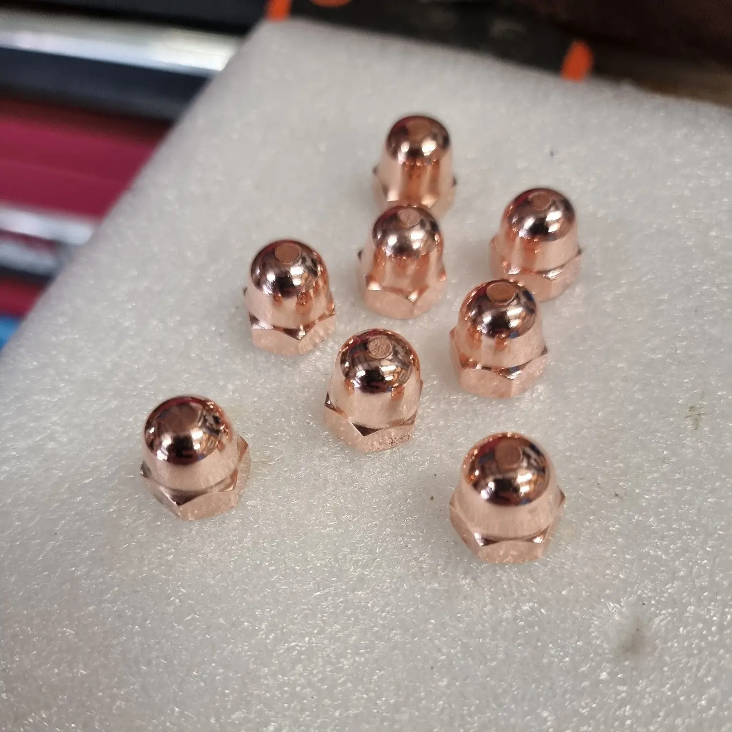 Schrauben verkupfert