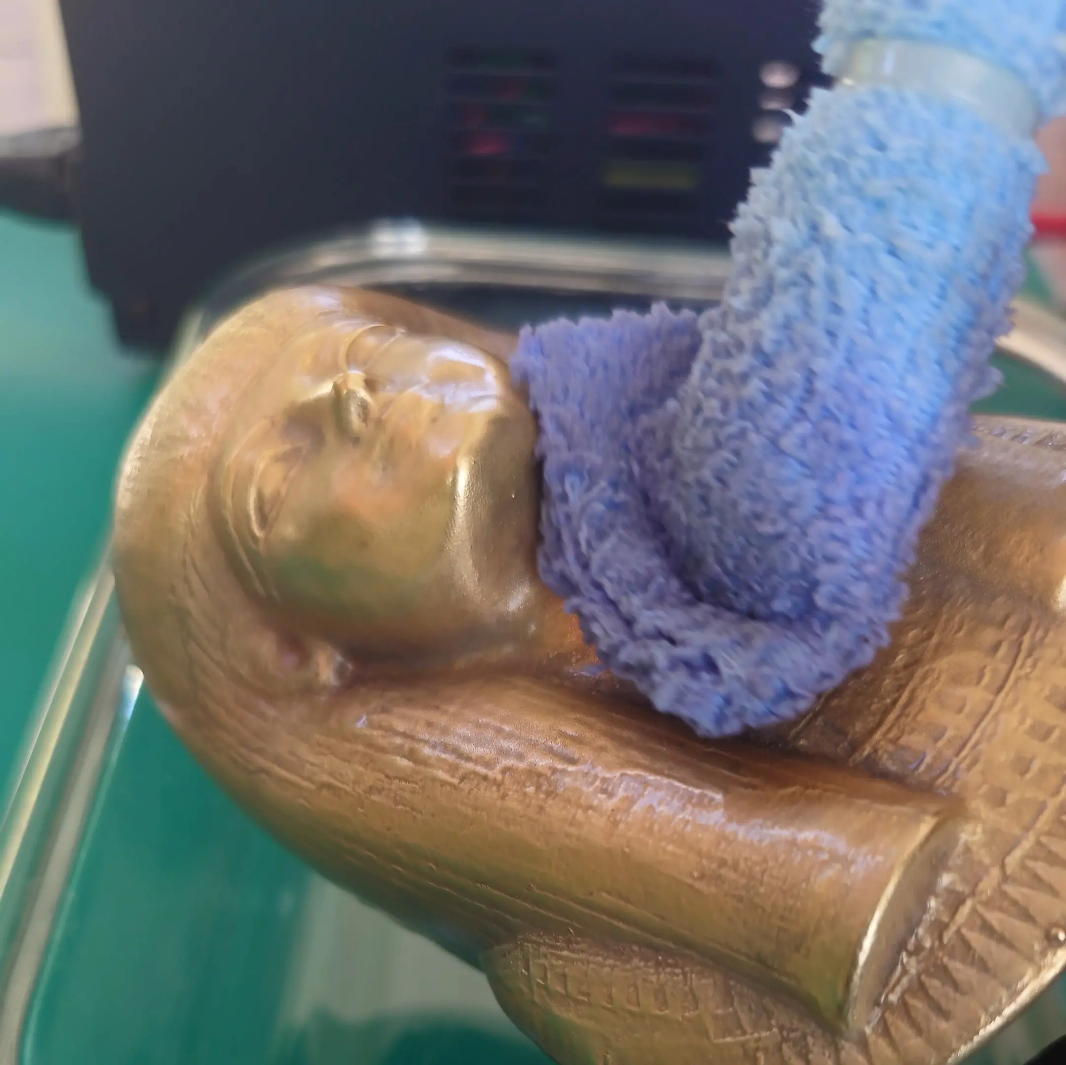 Pharao vergoldet, Sarkophag vergoldet, bemalte Büsten aus Ägypten, vergoldete Büsten vergoldete Statuen